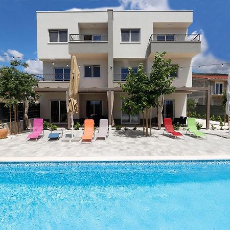 Apartments Bulli โตรกีร์ ภายนอก รูปภาพ