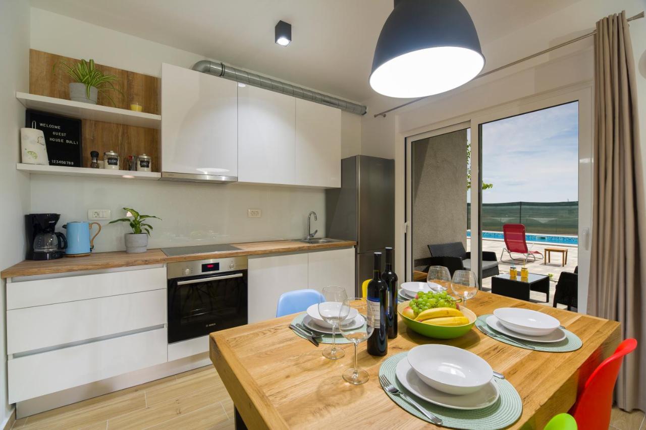 Apartments Bulli โตรกีร์ ภายนอก รูปภาพ