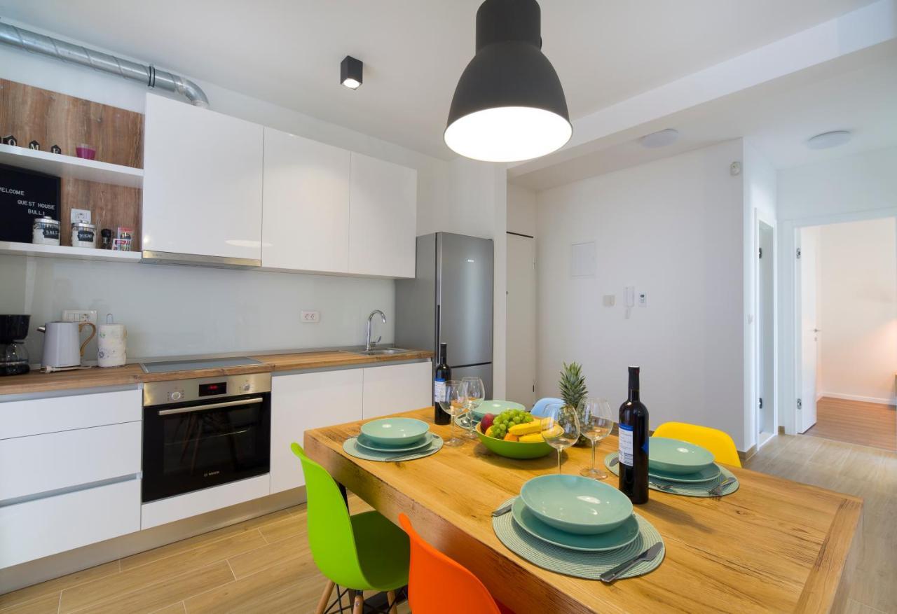 Apartments Bulli โตรกีร์ ภายนอก รูปภาพ