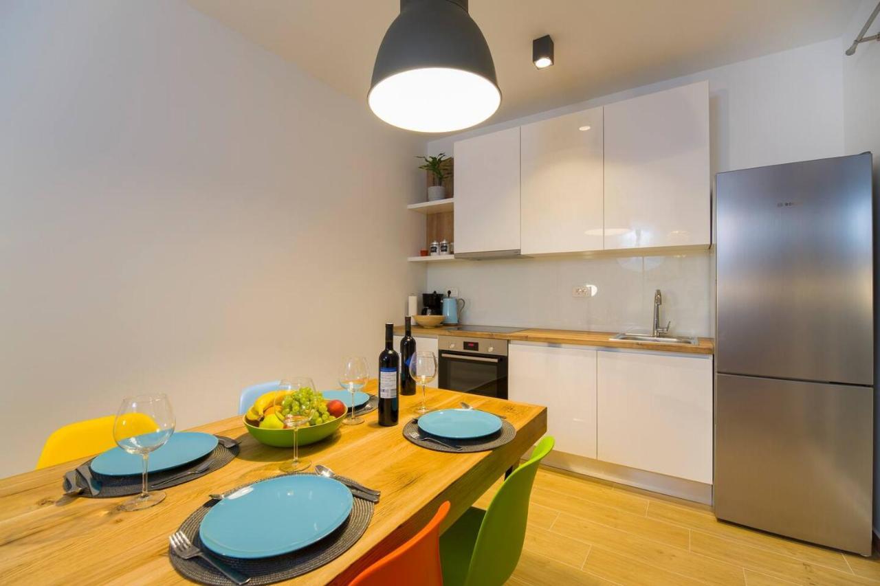 Apartments Bulli โตรกีร์ ภายนอก รูปภาพ