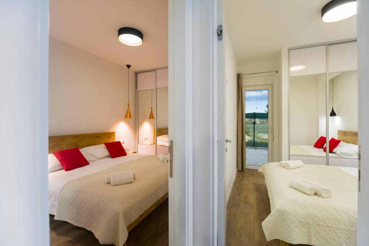 Apartments Bulli โตรกีร์ ภายนอก รูปภาพ